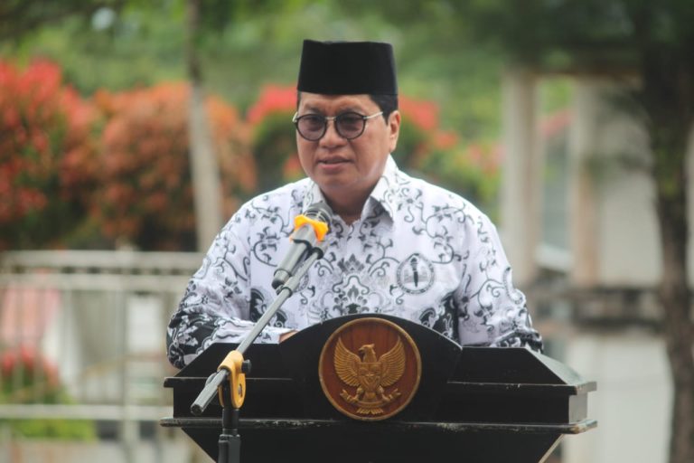 Ketua PGRI Kabupaten Nias Barat Siado Zai SE MM.