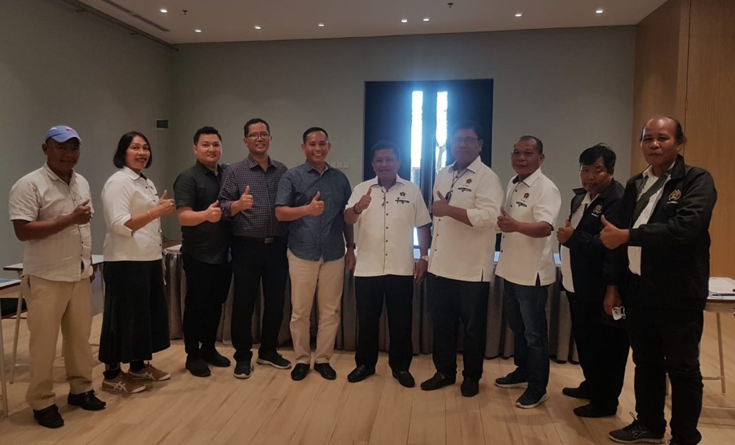 Panitia Natal PWI Sumut 2022 beraudiensi ke GBI diterima dan foto bersama Pdt Ferry Yoshua Ginting, Pdt Indra Iyus P Sihole dan Pdt Rinaldi di Gedung Rumah Persembahan GBI, Jalan Jamin Ginting Medan.