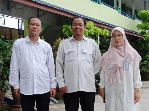 Guru Penggerak SMPN 1 Banjarmasin Akhmad Basuki dan Norliani.