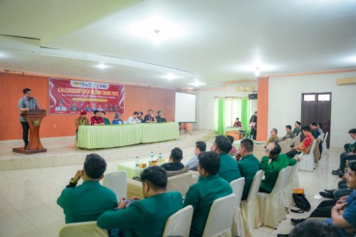 Wali Kota Medan Bobby Nasution saat menghadiri Kaleidoskop Kota Medan, Catatan Akhir Tahun Pemko Medan yang diikuti berbagai organisasi mahasiswa di Gedung Quba Asrama Haji Medan