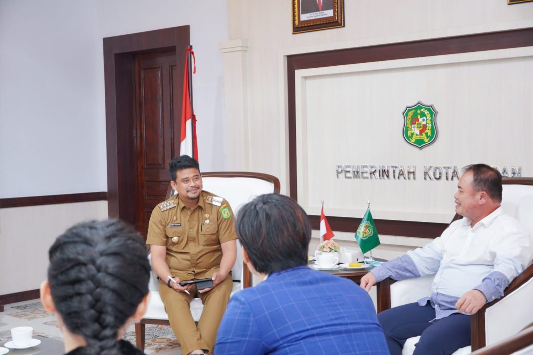 Ketua Kadin Medan Arman Chandra saat diterima Wali Kota Medan Bobby Nasution di Balai Kota.