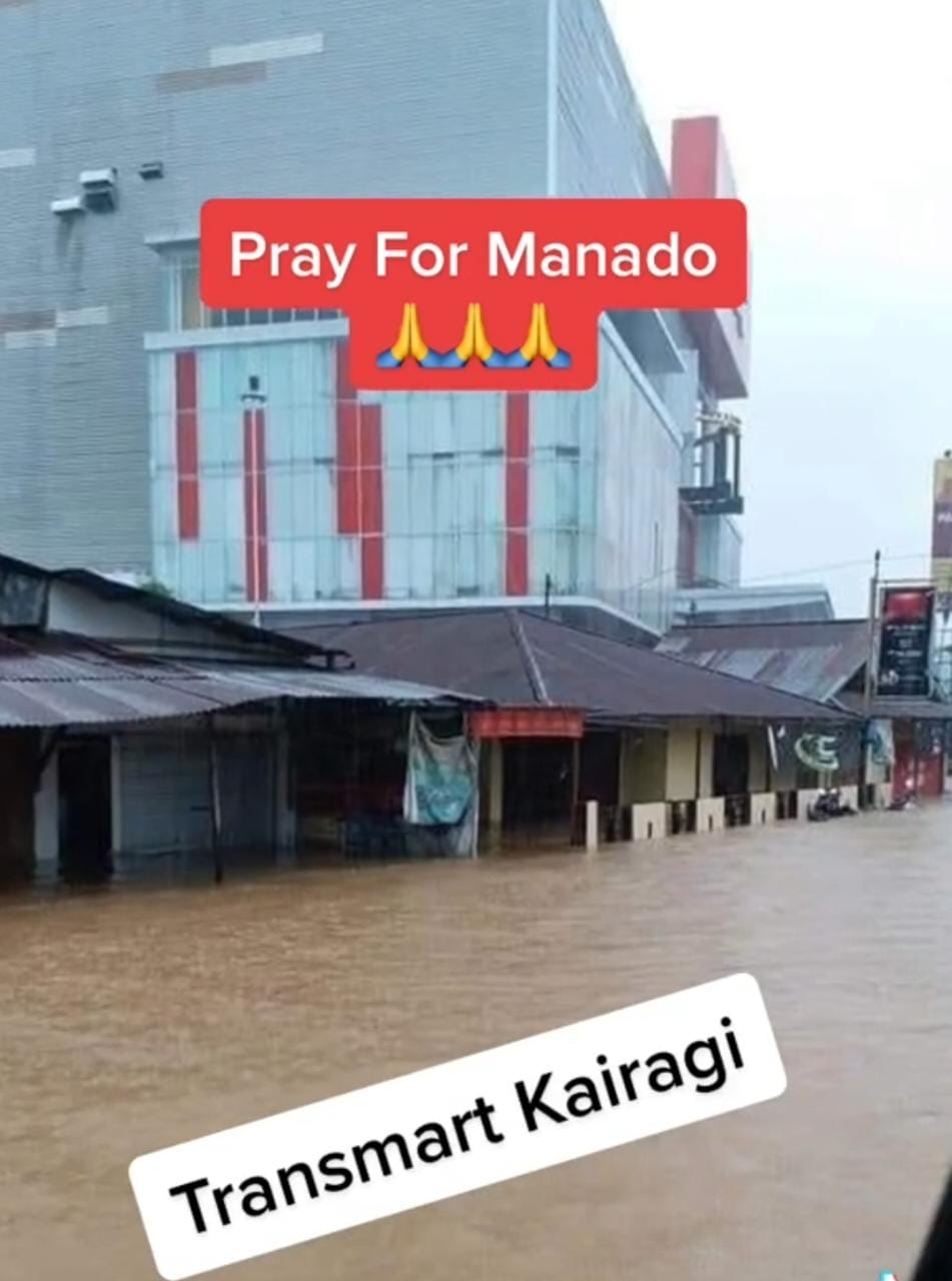 Kawasan Transmart Kairagi, salah satu lokasi yang diterjang banjir.