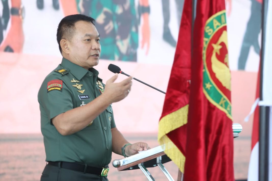 Kasad Jenderal TNI Dr Dudung Abdurachman saat menyampaikan sambutan pada Rakornis YKEP yang digelar di Unjani, Cimahi, Jawa Barat