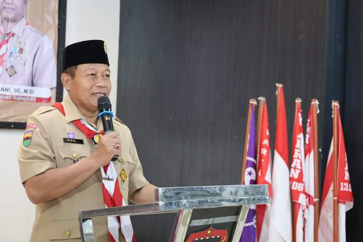 Wali Kota Tanjungbalai H Waris Tholib saat menyampaikan sambutan seusai membuka Rakercab Gerakan Pramuka Tanjungbalai tahun 2023 di Aula Pendopo Rumah Dinas Wali Kota.