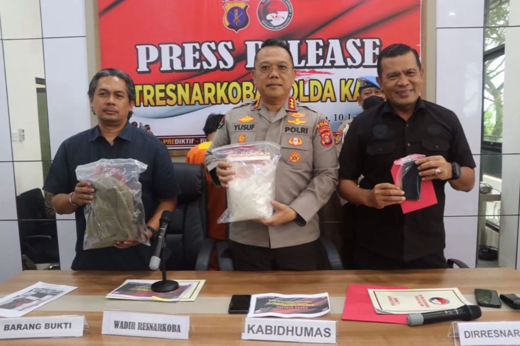 Polda Kaltim menggelar press release keberhasilan Direktorat Reserse Narkoba Polda Kaltim mengungkap peredaran Narkotika jenis sabu sejumlah 1.508 Gram.