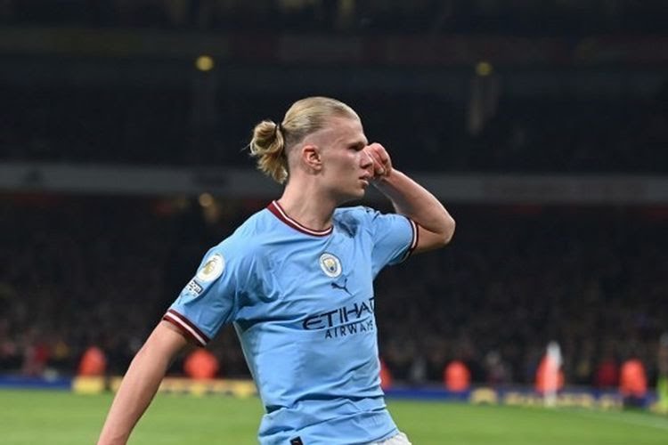 Striker Manchester City, Erling Haaland berhasil menjebol gawang Arsenal pada menit ke-82 dalam laga Arsenal vs Man City di pentas Liga Inggris, di Emirates Stadium.