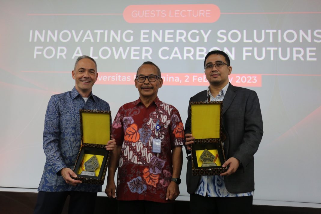 Gelaran General Lecture bertema ‘Innovating Energi Solutions for A Net-Zero Future' yang diselenggarakan Uper bekerja sama dengan ExxonMobil dan Pertamina di Jakarta.