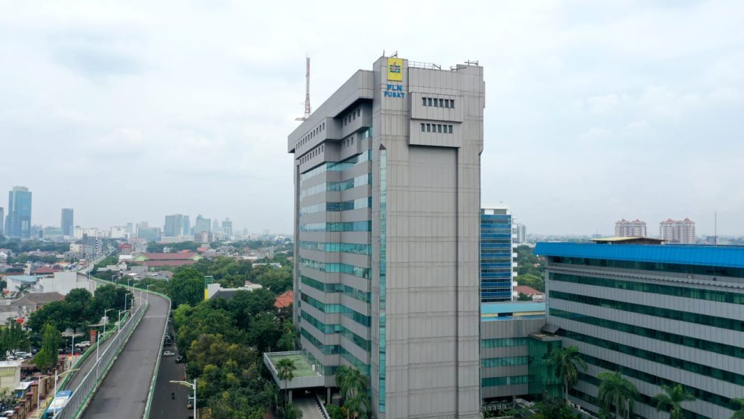 Kantor PT PLN pusat yang mencatat penjualan terbaik pada tahun 2022 sebesar 270,82 terawatt hour (TWh) dengan total 85,28 juta pelanggan.