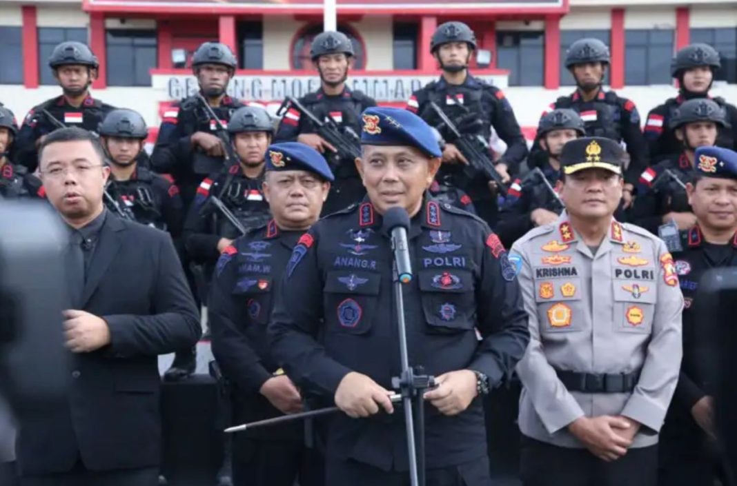 Dankor Brimob Polri Komjen Pol Anang Revandoko