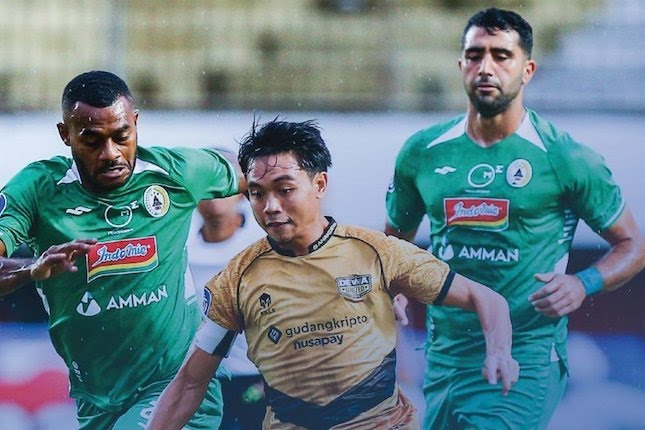 Duel PSS Sleman melawan Dewa United di laga pekan ke-25 BRI Liga 1 2022/2023 di Stadion Maguwoharjo.