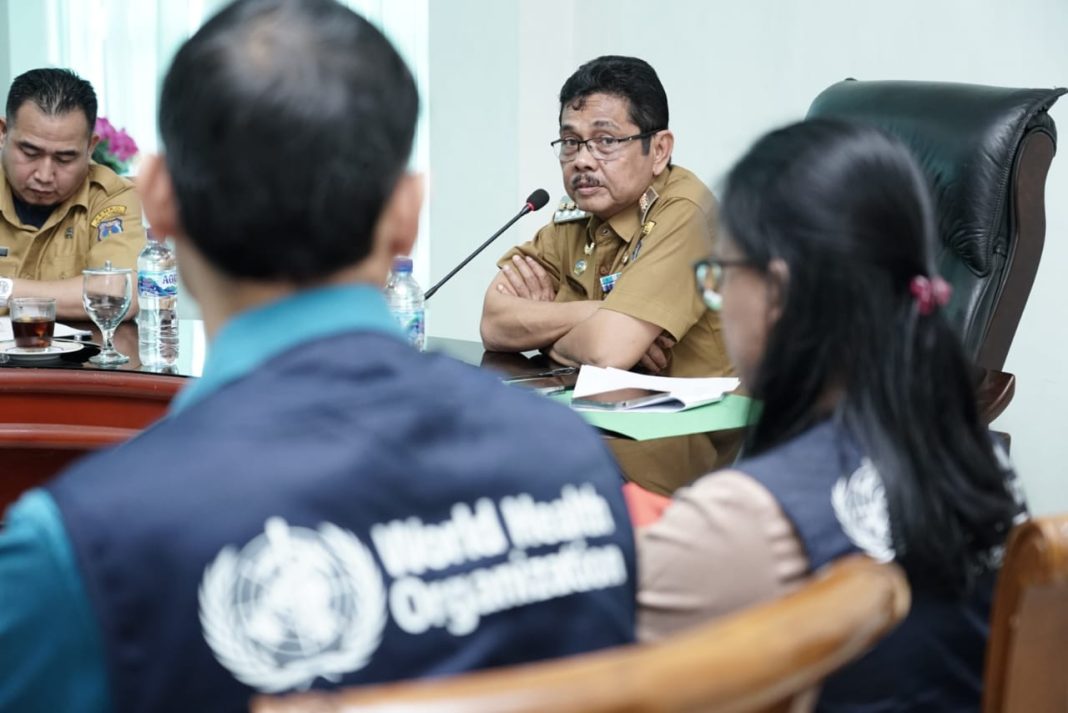 Pj Wali Kota Tebingtinggi Muhammad Dimiyathi SSos MTP saat memimpin rapat Advokasi Pelaksanaan Sub PIN di ruang Mawar Balai Kota.