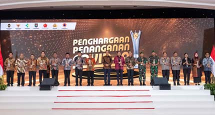 Pemerintah memberikan penghargaan kepada berbagai pihak yang telah mendukung dan berkontribusi terhadap penanganan Covid-19.