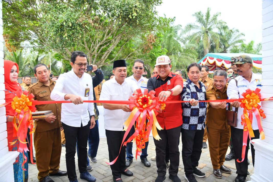 BLK yang terletak di Jalan Lintas Sumatera, Desa Petatal, Kecamatan Datuk Tanah Datar, diresmikan Bupati Batubara Ir H Zahir MAP.