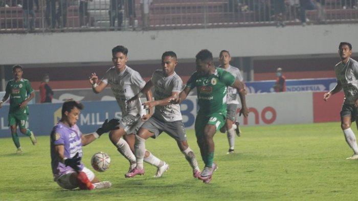 PSS Sleman melawan Bali United di Stadion Maguwoharjo.