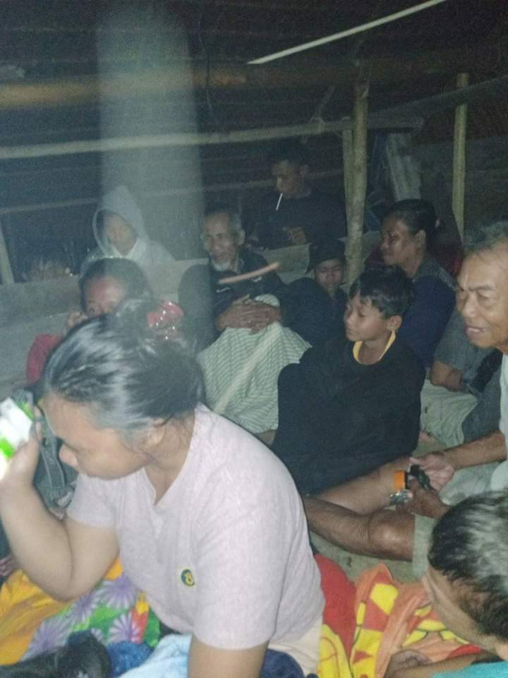 Pengungsian warga Desa Sigapokna, Kecamatan Siberut Barat, Kabupaten Kepulauan Mentawai.