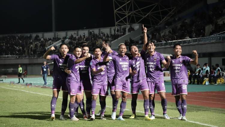 Persita Tangerang menang telak 4-0 atas Persib Bandung pada pekan ke-33 Liga 1 2022/2023, di Indomilk Arena, Tangerang.