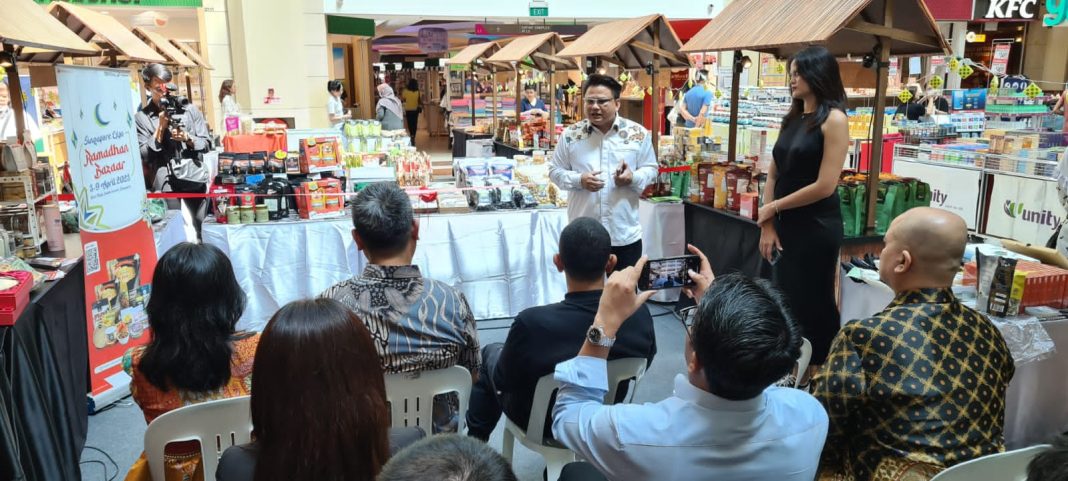 PLN saat memberi pengarahan dan mengikutsertakan Rumah BUMN Padangsidempuan dan Sibolga dalam Program Kadin Trade Mission MSMES Go Global di Singapura.