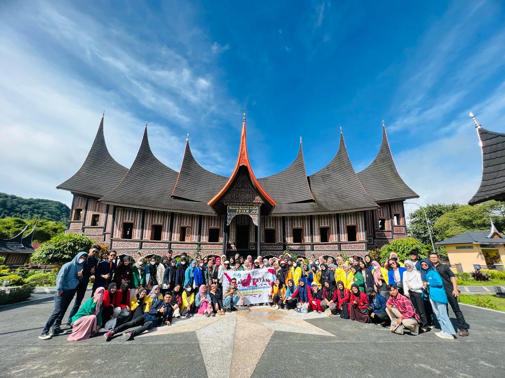 Mahasiswa dari berbagai perguruan tinggi di Indonesia yang mengikuti Program PMM. (Dok/Kemendikbudristek RI)