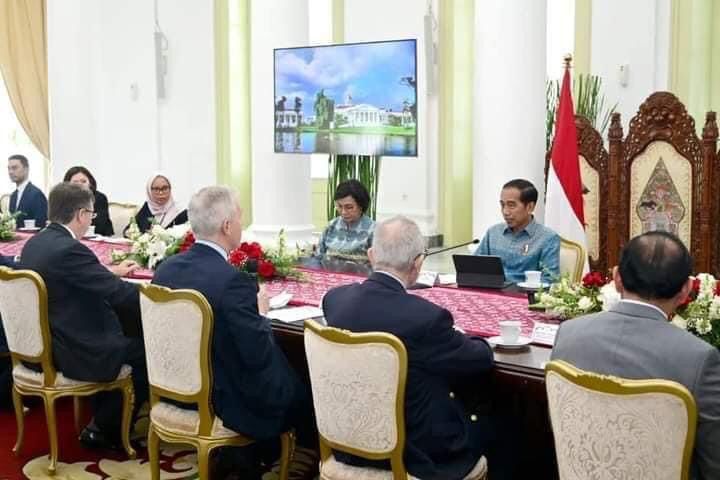 Presiden RI Jokowi menerima kunjungan delegasi dari US-ABC di Istana Kepresidenan Bogor, Provinsi Jawa Barat.