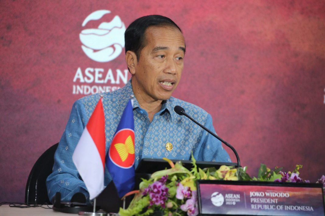 Ir H Joko Widodo.