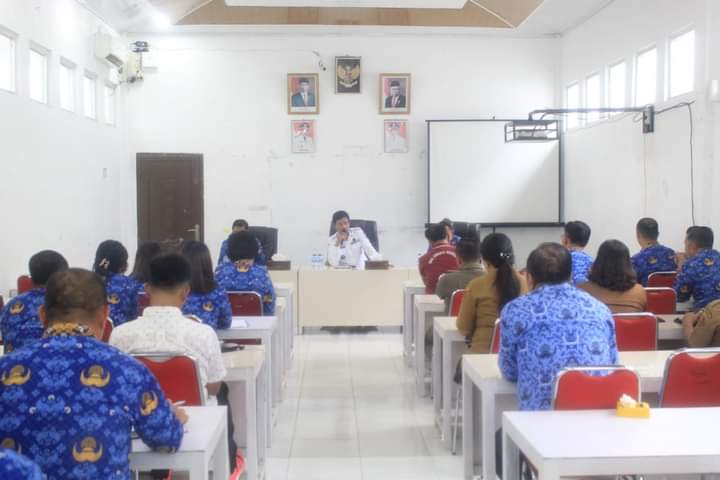 Rapat koordinasi Panitia Open Turnamen Bupati Nias Barat Cup Tahun 2023 di Ruang Aekhula Kantor Bupati Nias Barat.