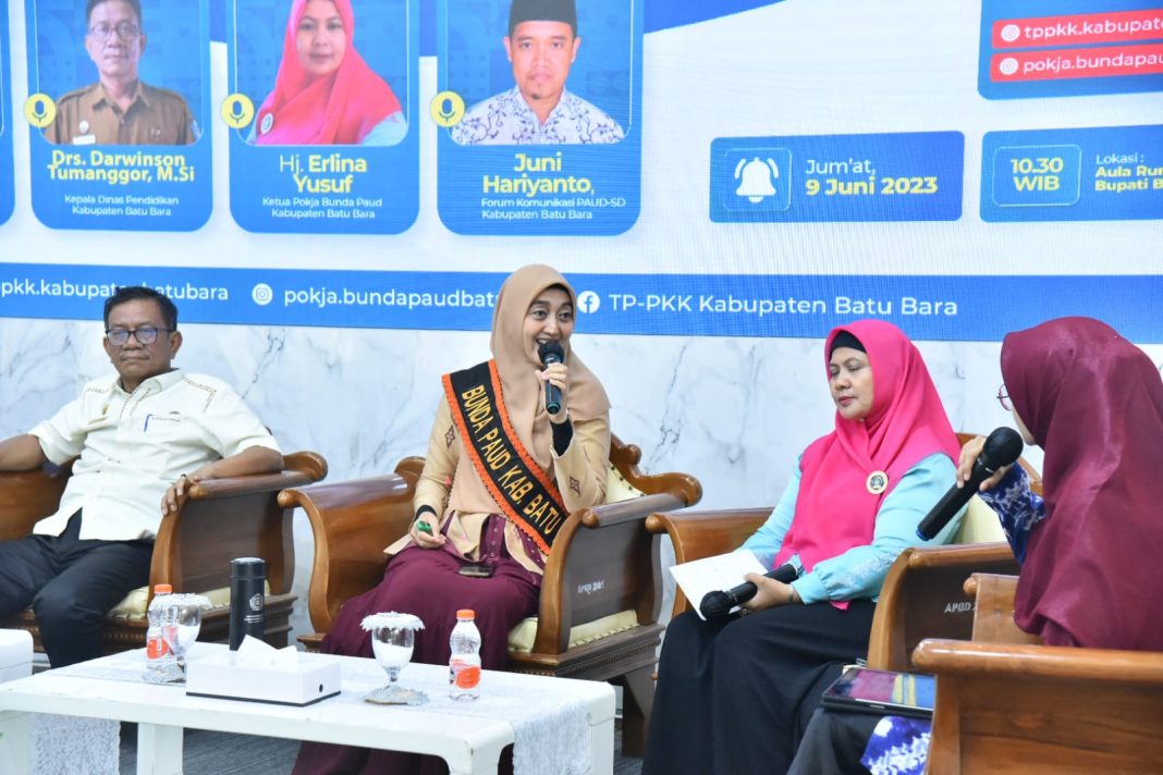 Talk Show berlangsung di Aula Rumah Dinas Bupati, Komplek Inalum, Tanjung Gading, Kecamatan Sei Suka, Jumat (9/6/2023). (Dok/Kominfo Batubara)