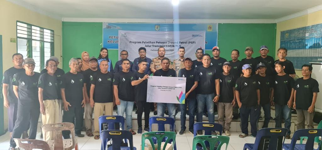 PLN UIP Sumbagut mengadakan kegiatan Pelatihan PGP Jalur Listrik PLN digelar di Kelurahan Batang Terap, Sergai, Selasa (20/6/2023). (Dok/PLN)