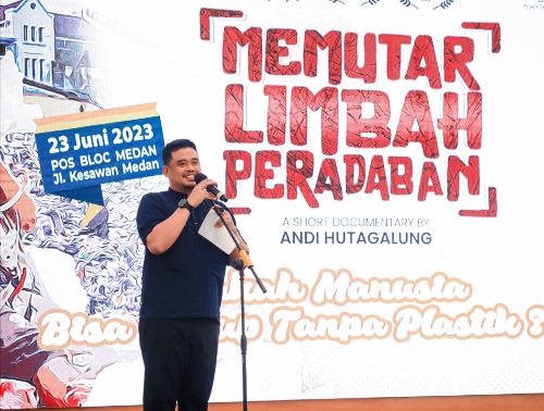 Wali Kota Medan Bobby Nasution usai menonton film memutar limbah peradaban di Pos Bloc, Jumat (23/6/2023). (Dok/Kominfo Medan)