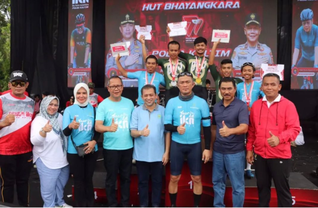 Acara penyerahan hadiah yang digelar di Samarinda diserahkan langsung Kapolda Kalimantan Timur Irjen Pol Drs Imam Sugianto MSi sebagai bentuk apresiasi dan penghargaan atas prestasi peserta dalam memeriahkan perayaan tersebut, Sabtu (24/6/2023).