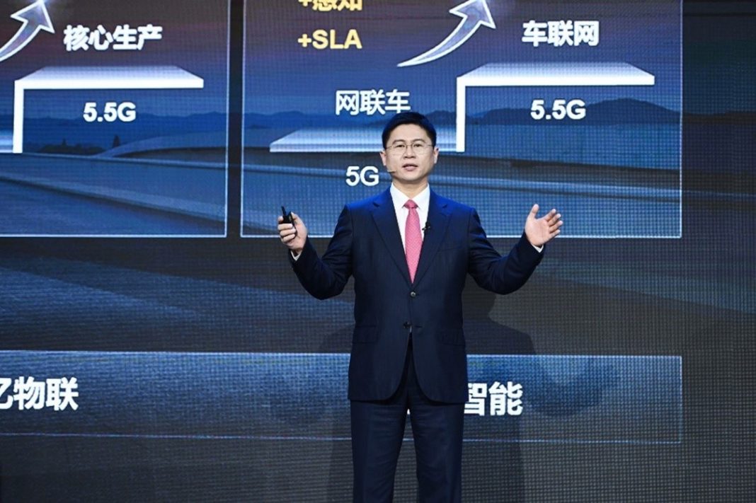 Li Peng, Senior Vice President and President of the Carrier BG Huawei.