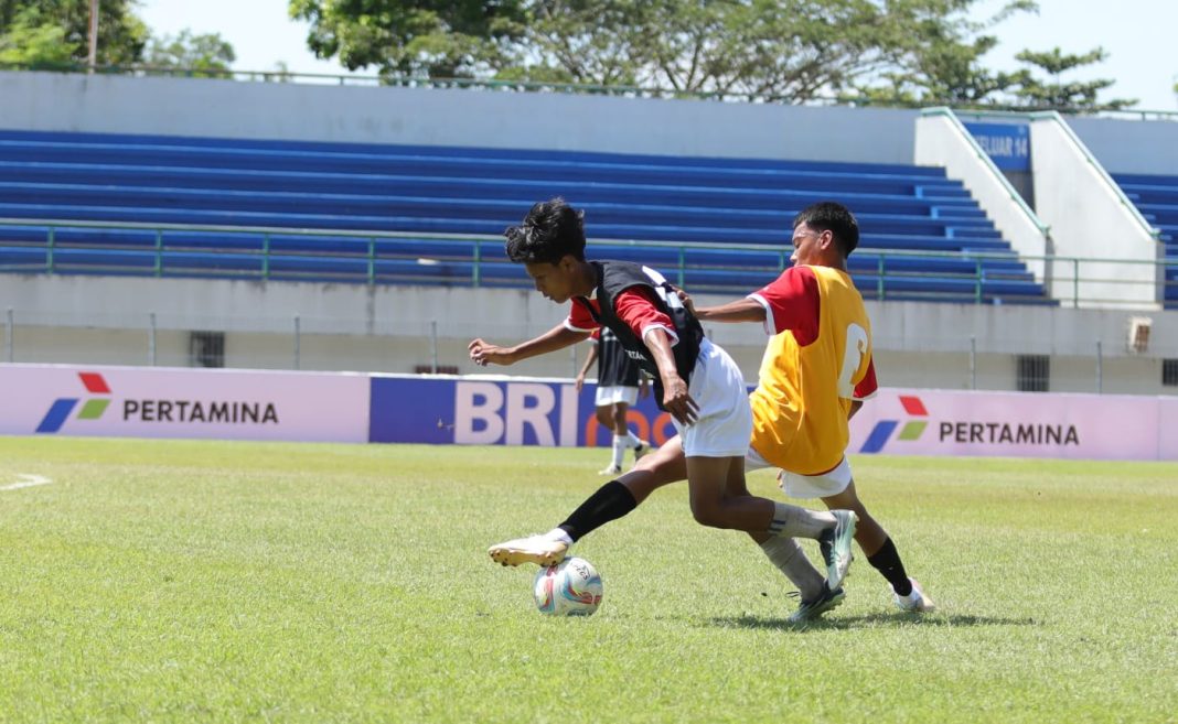 Peserta seleksi yang berlangsung di Stadion Demang Lehman, Minggu (23/7/2023). (Dok/PSSI)