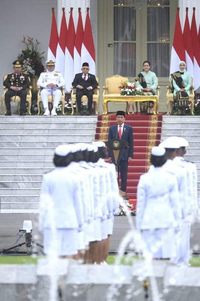 Presiden RI Jokowi memimpin upacara Praspa TNI-Polri tahun 2023 yang digelar di halaman Istana Merdeka, Jakarta, Rabu (26/7/2023).