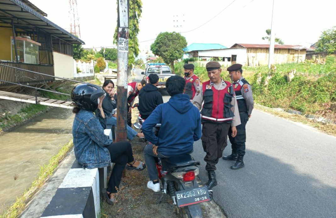 Personel Samapta Polres Pematang Siantar melaksanakan patroli presisi di wilayah Kota Pematangsiantar, Minggu (6/8/2023). (Dok/Polres Pematangsiantar)