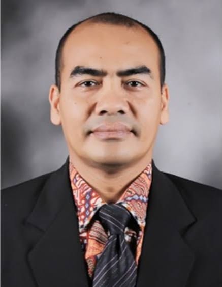dr Zainal Safri MKed (PD) SpPD-KKV SpJP (K).