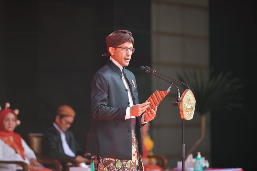 Mendikbudristek RI Nadiem Anwar Makarim dalam pidato sambutan pada perayaan HUT ke-78 RI di Kantor Kemendikbudristek RI, Senayan, Jakarta, Kamis (17/8/2023). (Dok/Kemendikbudristek RI)