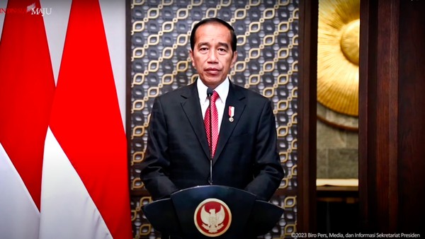 Presiden Jokowi saat meresmikan pembukaan kegiatan AMMTC ke 17, di Hotel Meruorah, Labuan Bajo, NTT dalam tayangan video, Senin (21/8/2023). (Dok/Humas Polri)