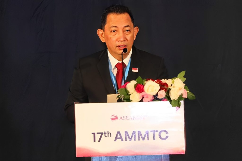 Kapolri Jenderal Pol Listyo Sigit Prabowo memimpin kegiatan AMMTC ke-17 di Labuan Bajo, NTT, Senin (21/8/2023). (Dok/Humas Polri)