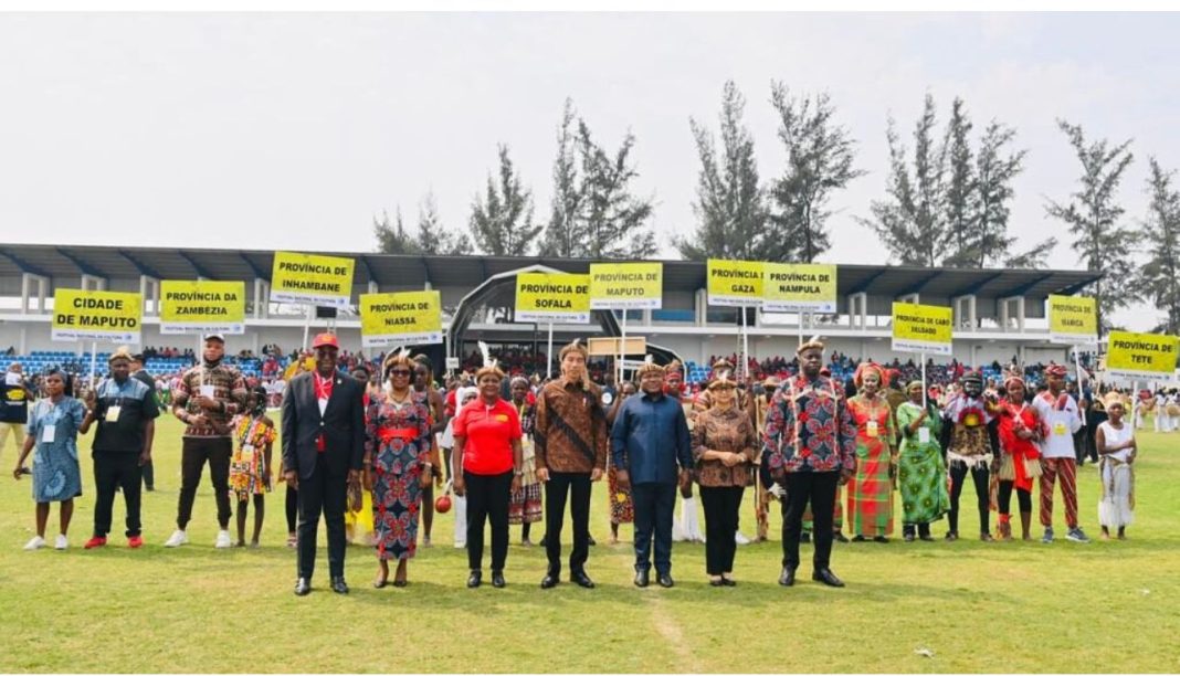 Presiden Jokowi menghadiri undangan Presiden Republik Mozambik Filipe Nyusi dalam acara pembukaan Festival Budaya Nasional 2023 atau National Festival of Culture Mozambik yang digelar di Lapangan Asosiasi Black Bulls, Maputo, Republik Mozambik.