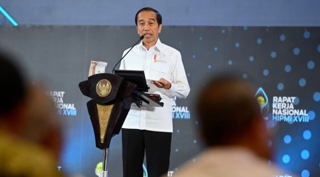 Presiden Jokowi secara resmi membuka Rakernas XVIII HPMI yang digelar di Nusantara Hall, ICE, BSD, Kabupaten Tangerang, Provinsi Banten, Kamis (31/8/2023) malam.
