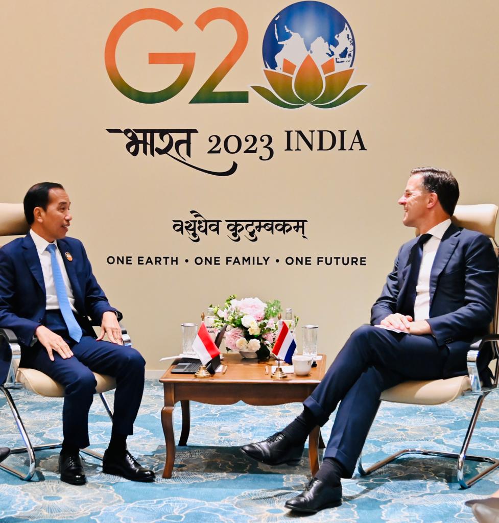 Presiden Jokowi menggelar pertemuan bilateral dengan PM Belanda Mark Rutte di Bharat Mandapam, IECC, Pragati Maidan, New Delhi, India, Sabtu (9/9/2023). (Dok/BPMI Setpres)