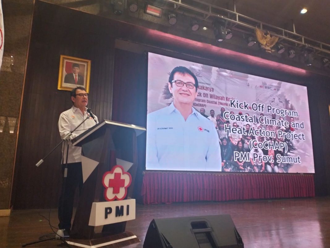 Ketua PMI Sumut DR H Rahmat Shah memberikan kata sambutan di acara perayaan HUT ke 78 PMI, di Hotel Grand Mercure Medan, Jalan Sutomo, Nomor 1, Perintis, Kecamatan Medan Timur, Kota Medan, Minggu (17/9/2023).