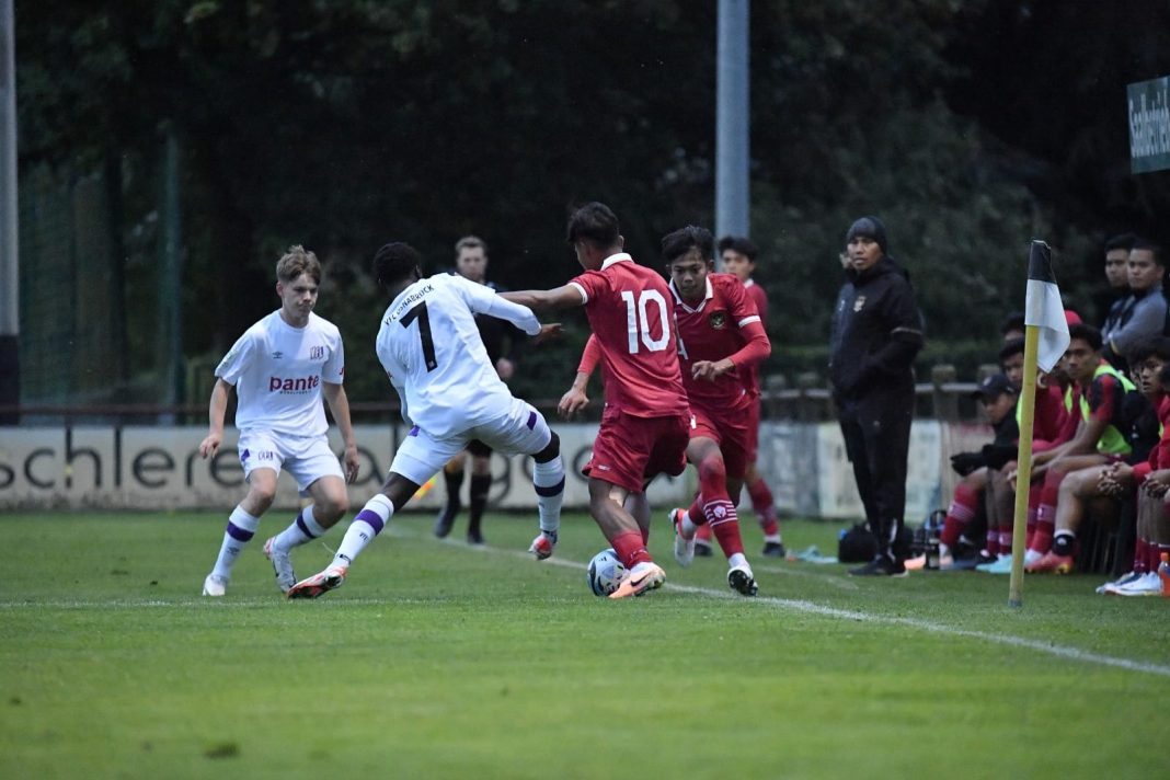 Tim U-17 Indonesia kembali melanjutkan tren positif kemenangan seusai menjalani laga uji coba ketiga melawan VFL Osnabruerck U-19, Kamis (5/10/2023). (Dok/PSSI)