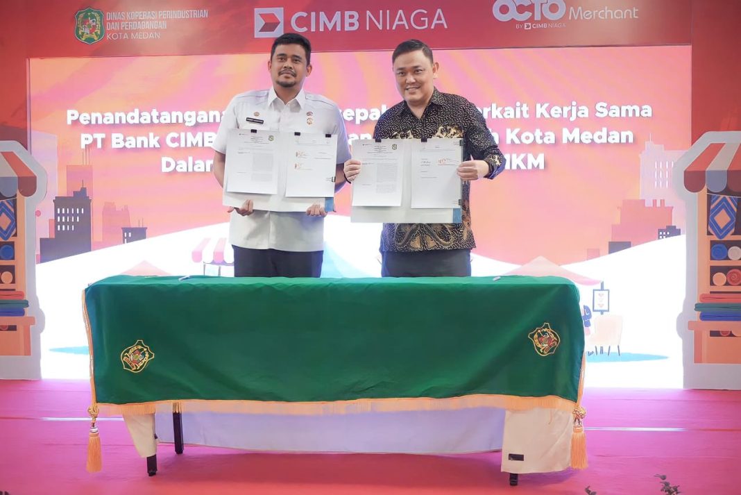 Wali Kota Medan Bobby Nasution dalam acara Penandatanganan Nota Kesepahaman Kerja Sama PT Bank CIMB Niaga Tbk dan Pemko Medan Dalam Mendukung Digitalisasi UMKM, di Tiara Convention Center, Rabu (18/10/2023). (Dok/Kominfo Medan)