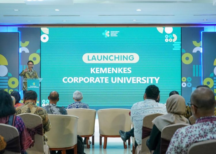 Menkes RI Budi G Sadikin saat menghadiri Launching Kemenkes CorpU di BBPK Jakarta, Selasa (17/10/2023). (Dok/Kemenkes RI)