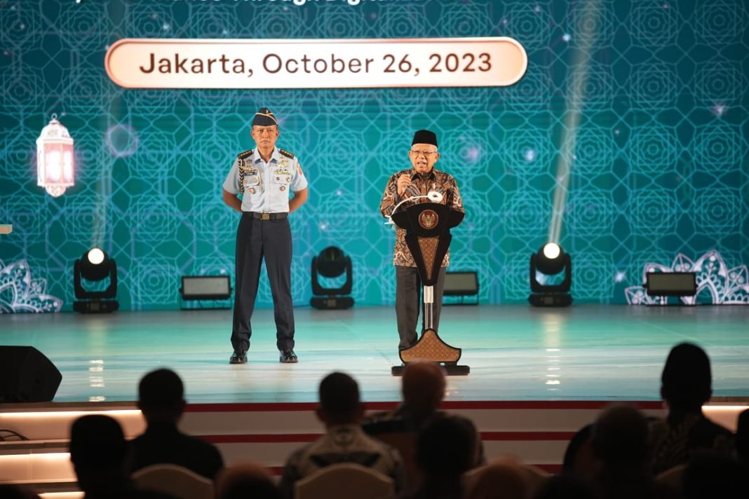 Wakil Presiden RI Ma'ruf Amin meresmikan MPIHI dan aplikasi Satu Wakaf Indonesia pada seremoni pembukaan ISEF ke-10 tahun 2023, di Jakarta, Kamis (26/10/2023). (Dok/Bank Indonesia)