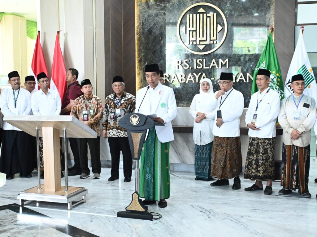 Presiden Jokowi meresmikan dua rumah sakit TNI, RS Tk III Brawijaya dan RS Angkatan Laut Tk II dr Soekantyo Jahja, Minggu (22/10/2023). (Dok/BPMI Setpres)