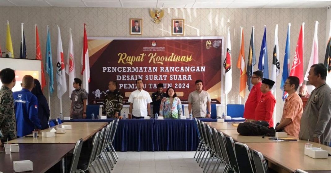 KPU Deliserdang melaksanakan rakor pencermatan rancangan desain surat suara Pemilu 2024, usai rapat pleno penetapan DCT di Lubukpakam, Jumat (3/11/2023). (Dok/KPU Deliserdang)