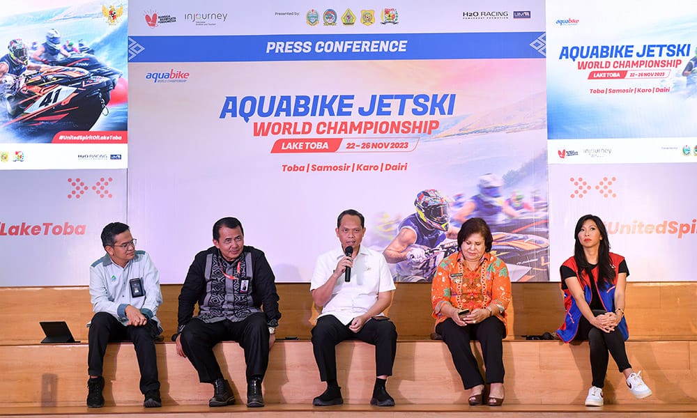 Kepala Dinas Pariwisata dan Ekonomi Kreatif Sumut Zumri Sulthony di acara Bincang Hangat Aquabike 2023 di Pos Bloc, Kesawan, Medan, Jumat (17/11/2023). (Dok/Kominfo Sumut)