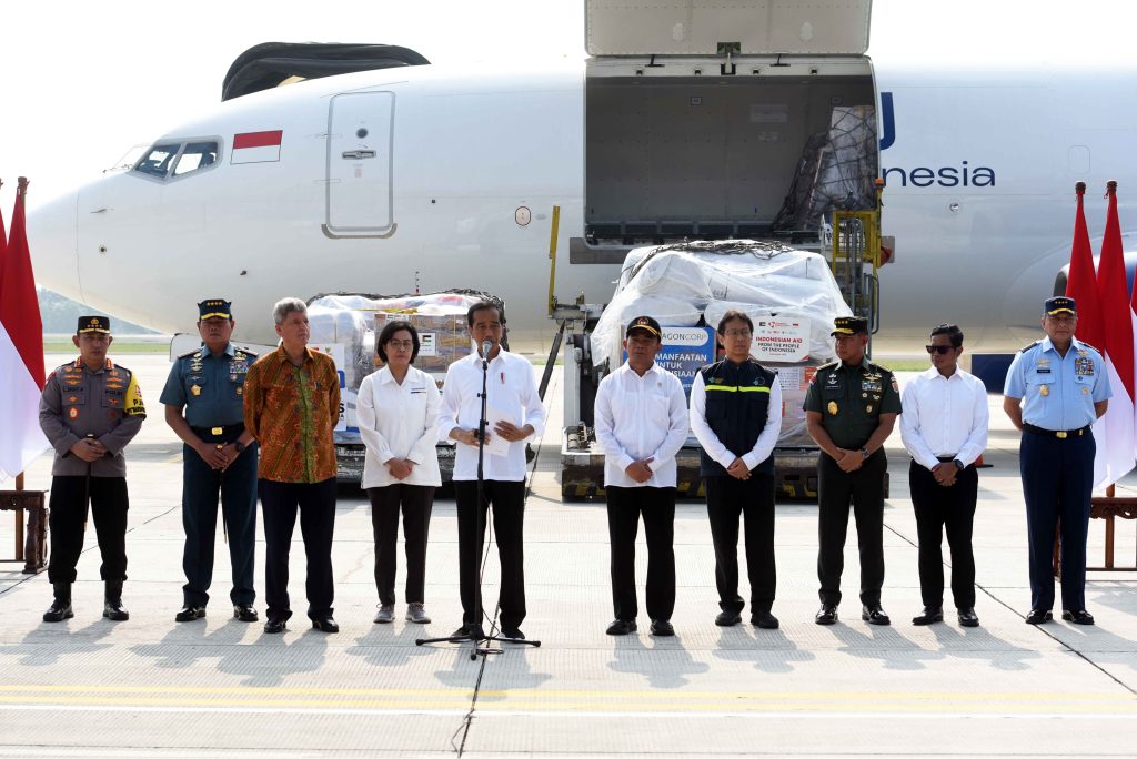 Presiden Jokowi pada Pelepasan Bantuan Kemanusiaan untuk Palestina, di Pangkalan TNI AU Halim Perdanakusuma, Jakarta.