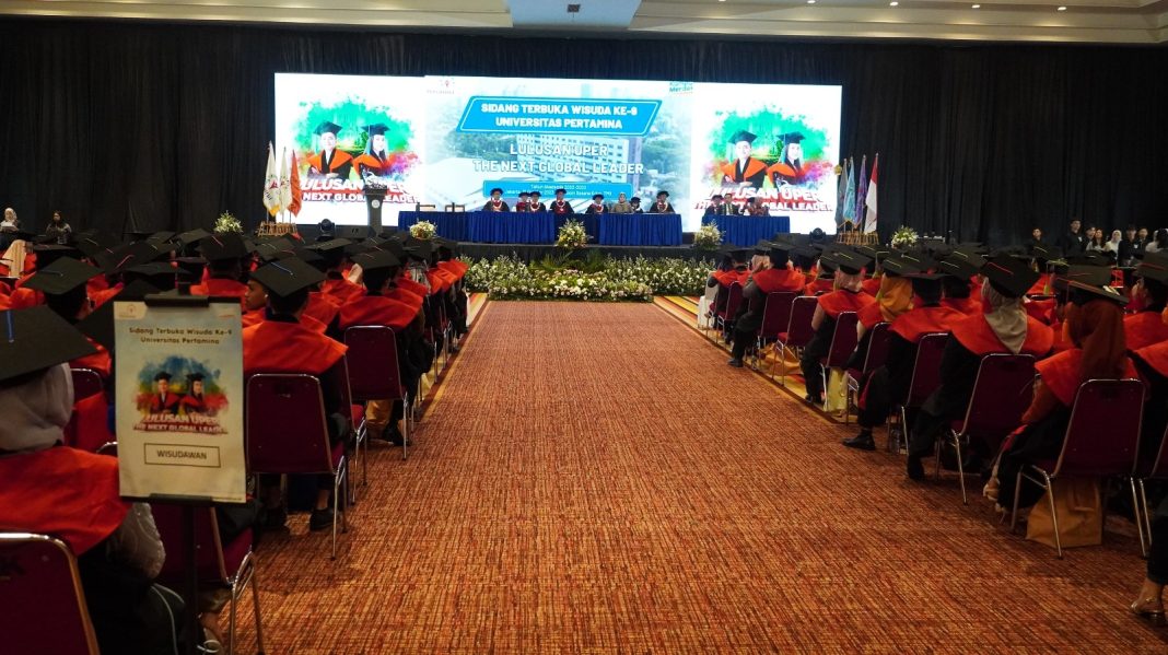 Pelaksanaan wisuda ke-9 Universitas Pertamina yang digelar di Gedung Sasana Kriya, Taman Mini Indonesia Indah.